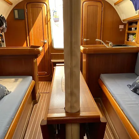 船上ホテル Alquiler De Barco Velero *